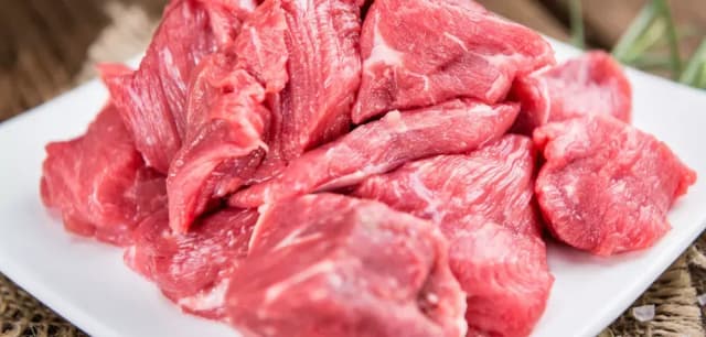 Ile kosztuje kilogram wołowiny? Zaskakujące różnice cenowe w sklepach Ile kosztuje kilogram wołowiny? Zaskakujące różnice cenowe w sklepach